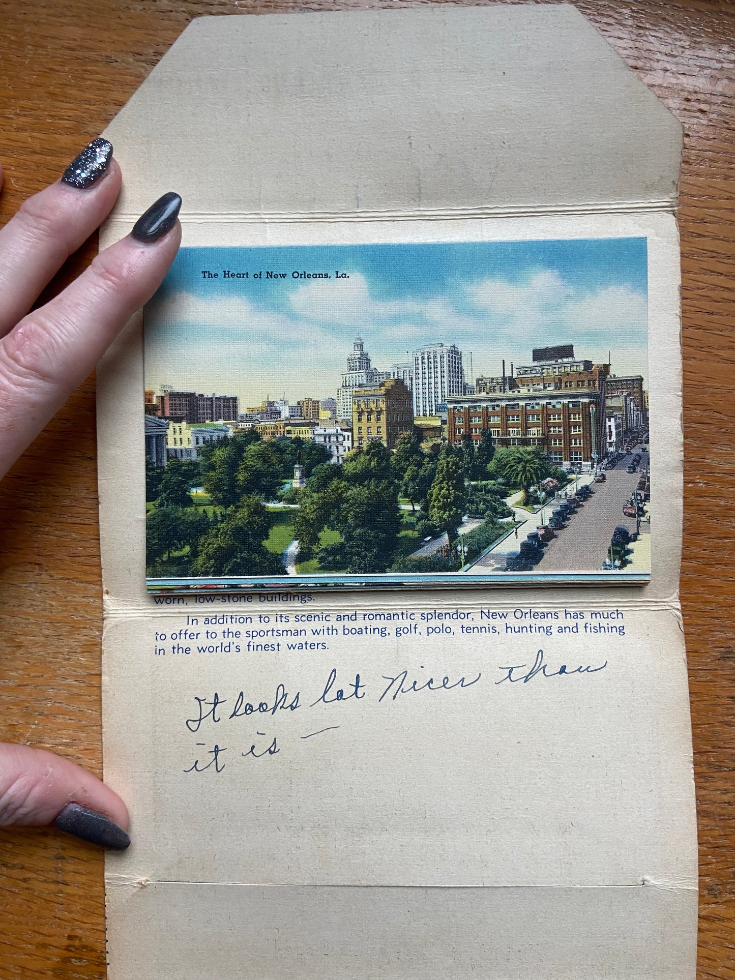 Vintage postcard folder - New Orleans
